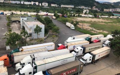 Hàng trăm xe container kẹt ùn ứ ở Cửa khẩu Mộc Bài